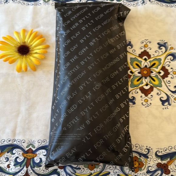 🧳 BYLT Basics; BNWT; Waterproof “BIOS”Black Uni-Sex Travel/Daily “Go To” Bag! - Picture 6 of 11